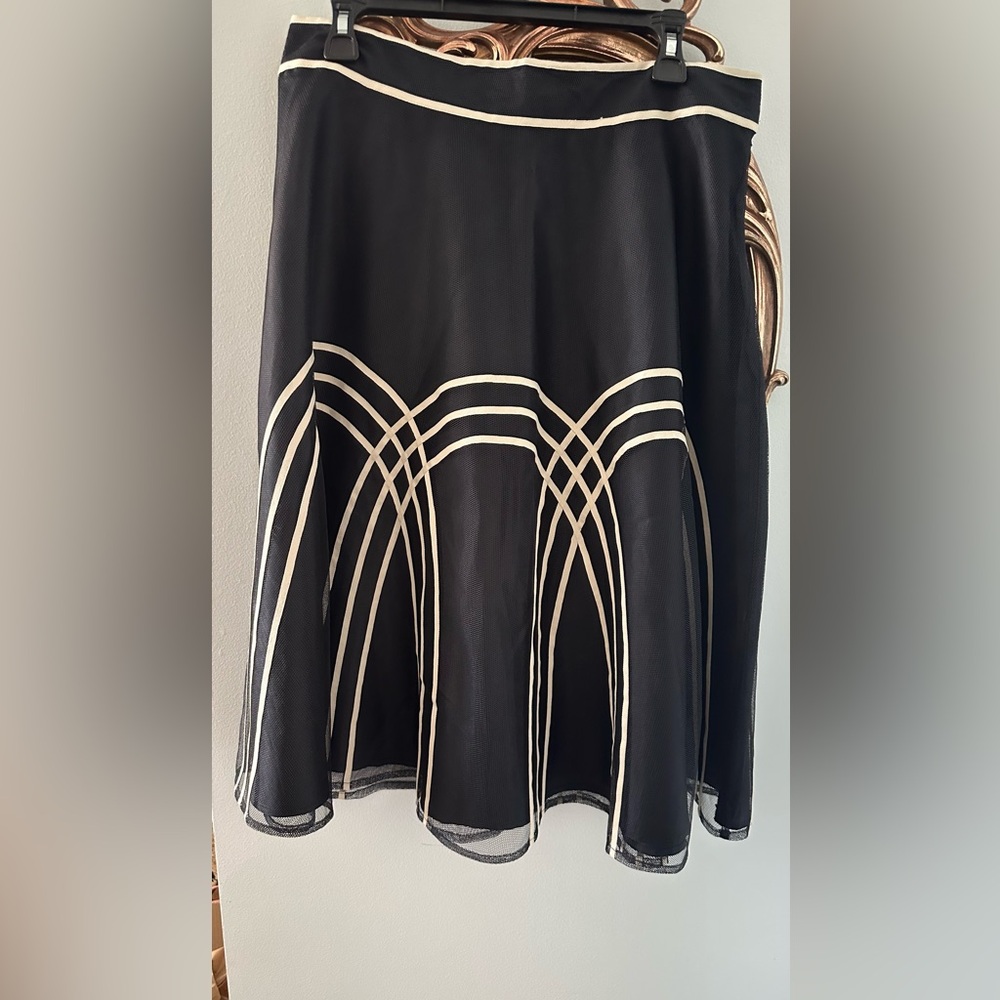 Ann Taylor Loft  Black Mesh Overlay Skirt with Cream Geometric Design